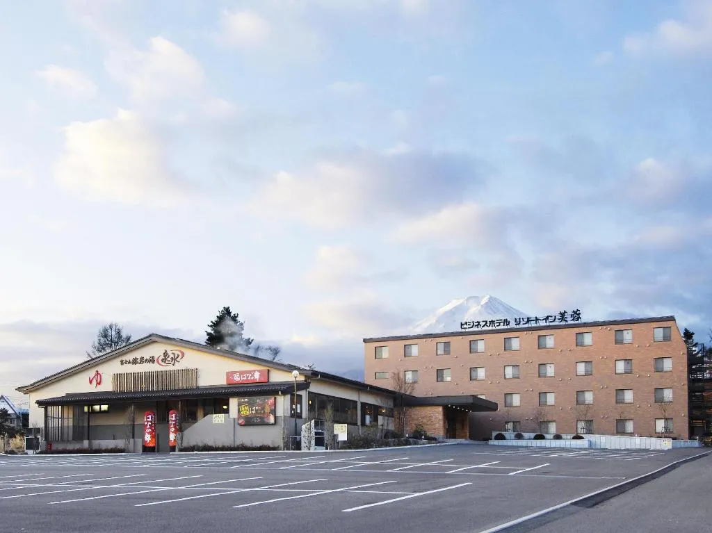 Resort Inn Fuyo Kawaguchiko Inter store
